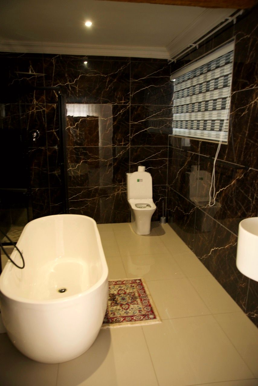 The freestanding bath
